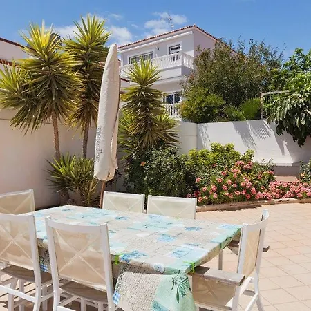 Villa Villa Mercedes With Heated Pool And Wifi Internet