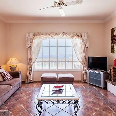 Villa Villa Mercedes With Heated Pool And Wifi Internet Valle de San Lorenzo